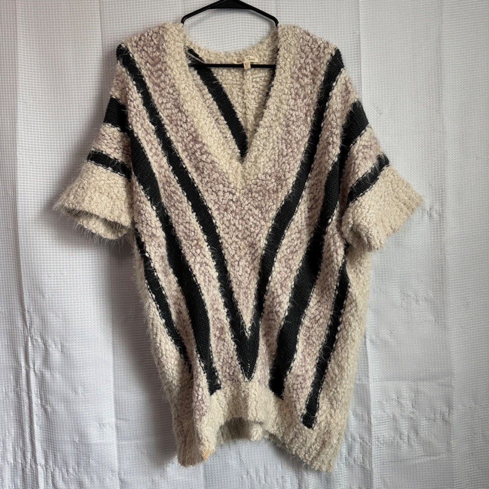 Hem & Thread Oversized Popcorn Knit Sweater Womens M/L Cream Black Chevron Boho